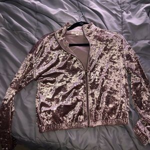 Velvet pinkish sweater